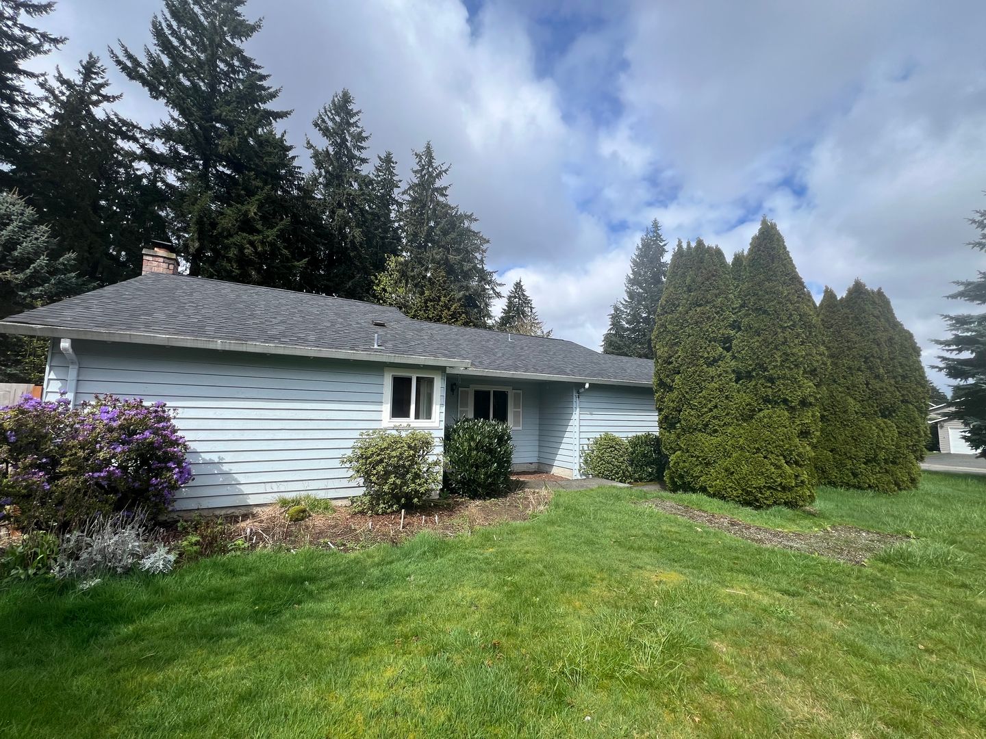 Everett House: 6210 142nd Pl SE