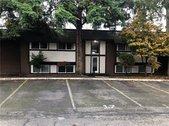 Edmonds House: 7201 224th St SW #L4