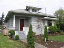 Everett House: 725 Laurel Dr