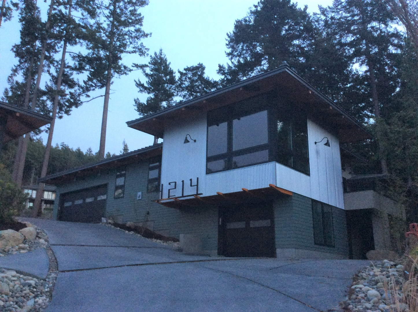 Anacortes House: 4214 Carol Ann Court