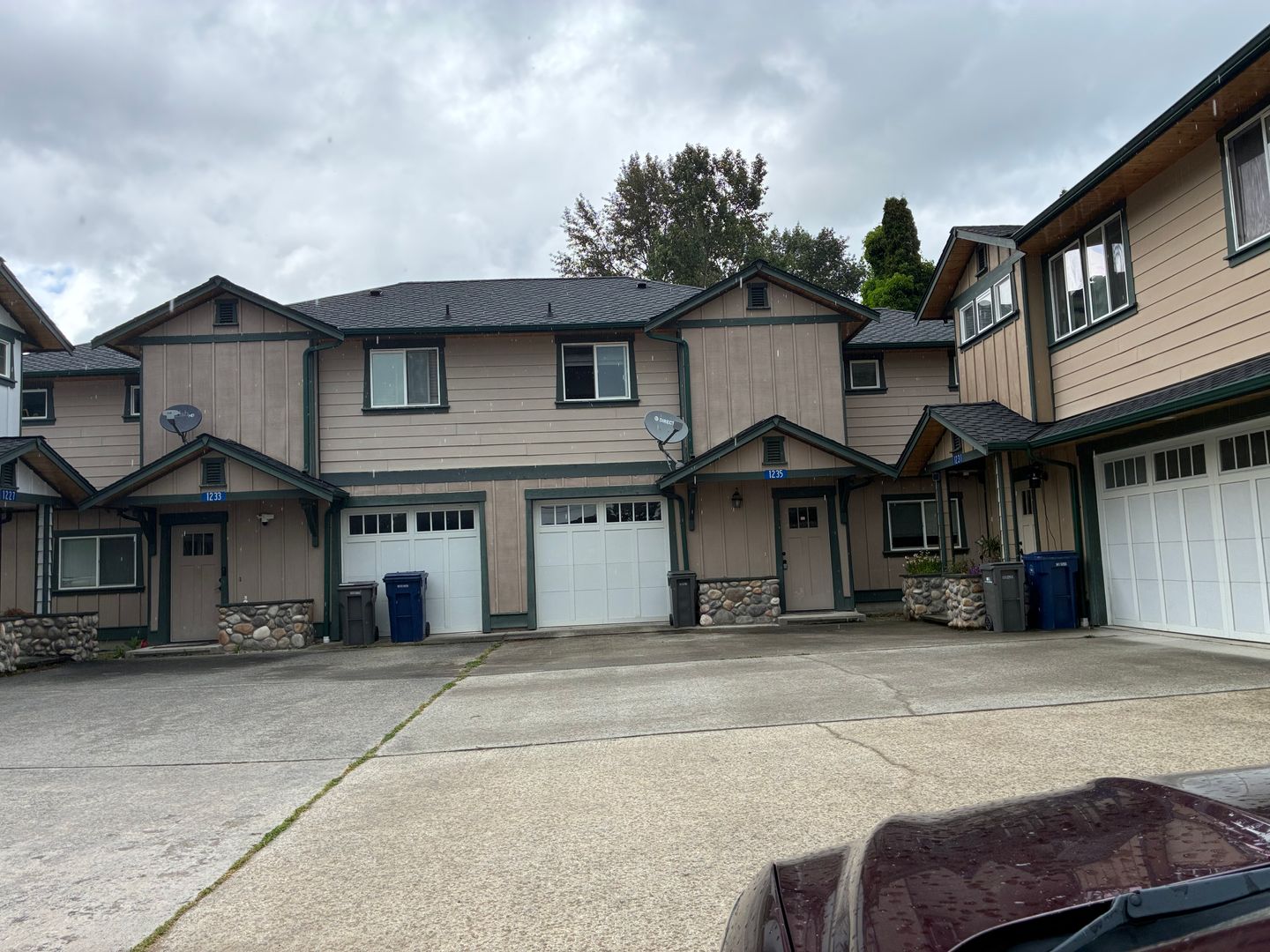 Burlington Townhome: 1235 E Fairhaven Ave