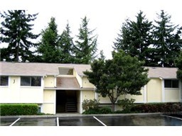 Lynnwood Condo: 4727 176th St SW #J7