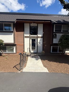 7201 224th St SW #L4 – photo 1