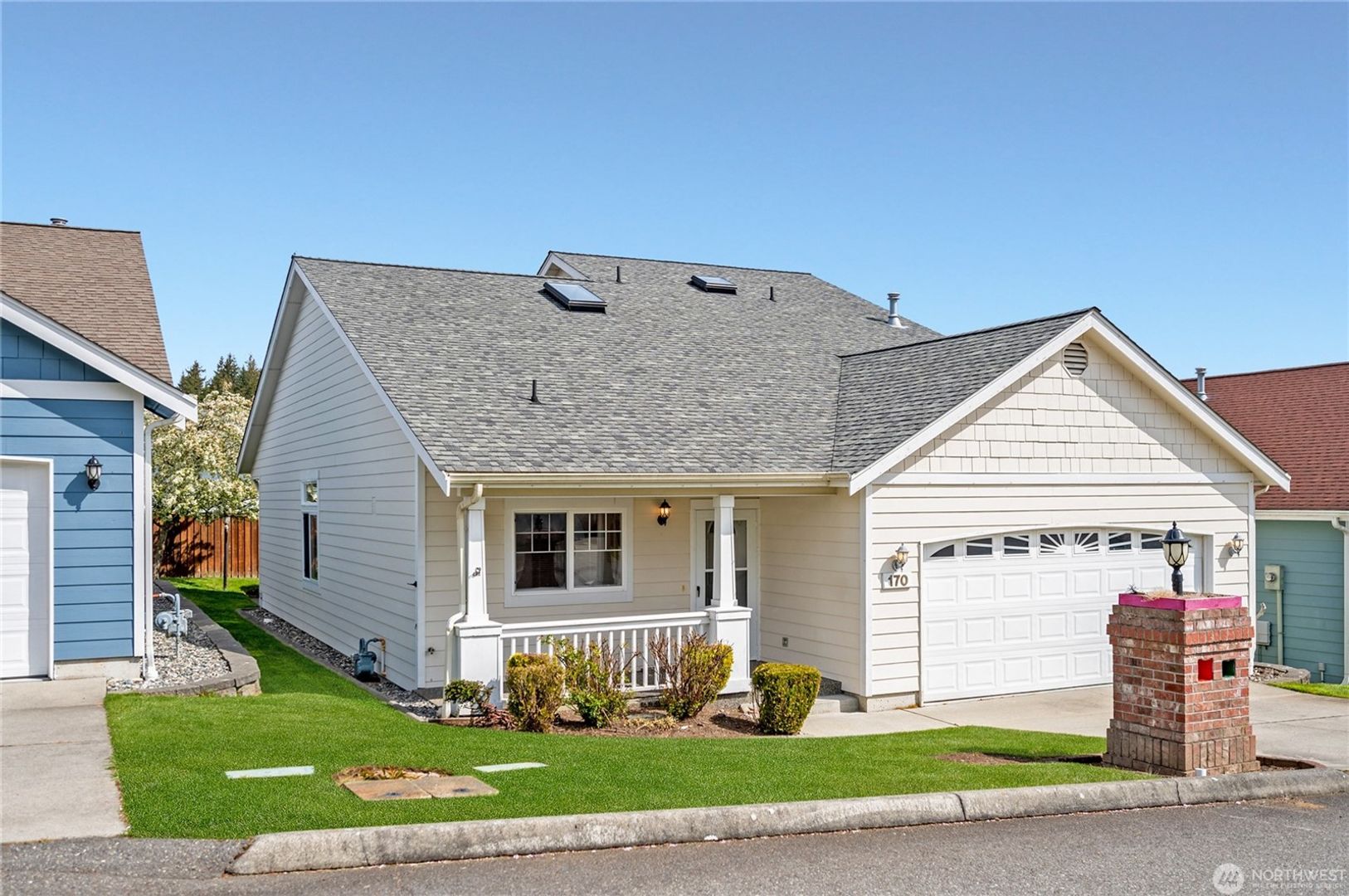 Oak Harbor House: 170 NW 13th Ct