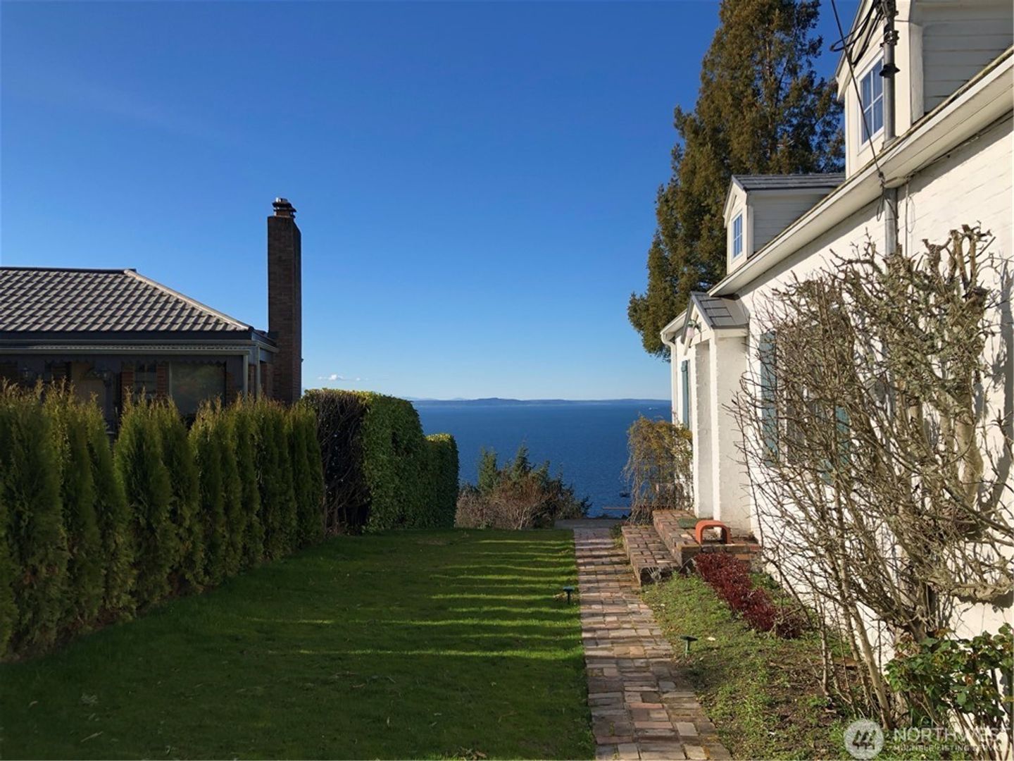 Burien House: 3130 SW 167th St