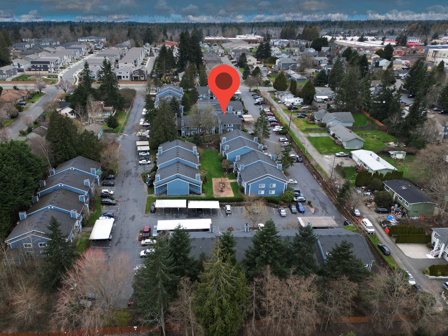 Lynnwood House: 16817 Larch Way #B101