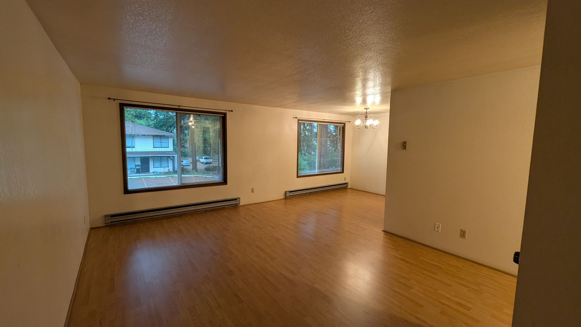 Lynnwood Apartment: 18328 Hurst Rd