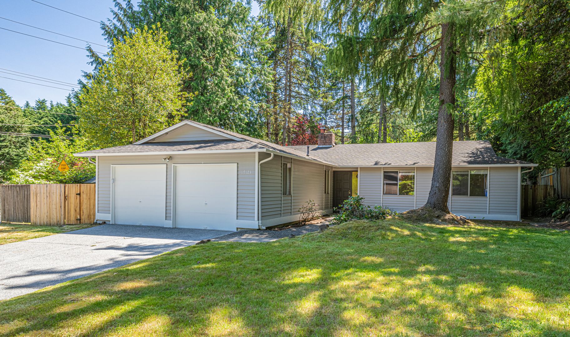 Bellevue House: 17123 NE 31st Pl