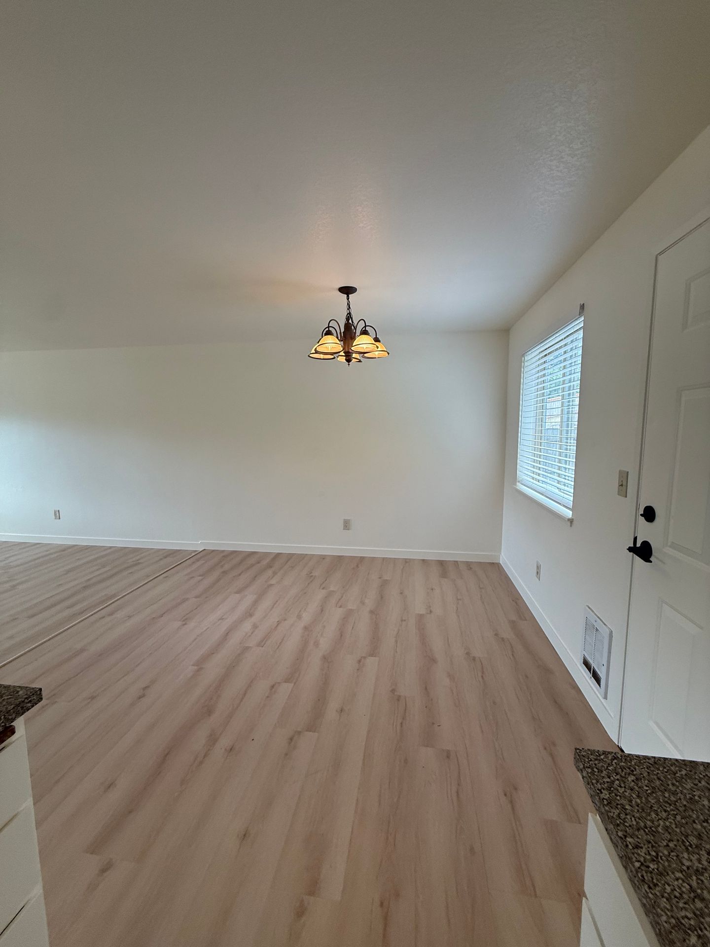 67th Ave NE 7511 5 of 12