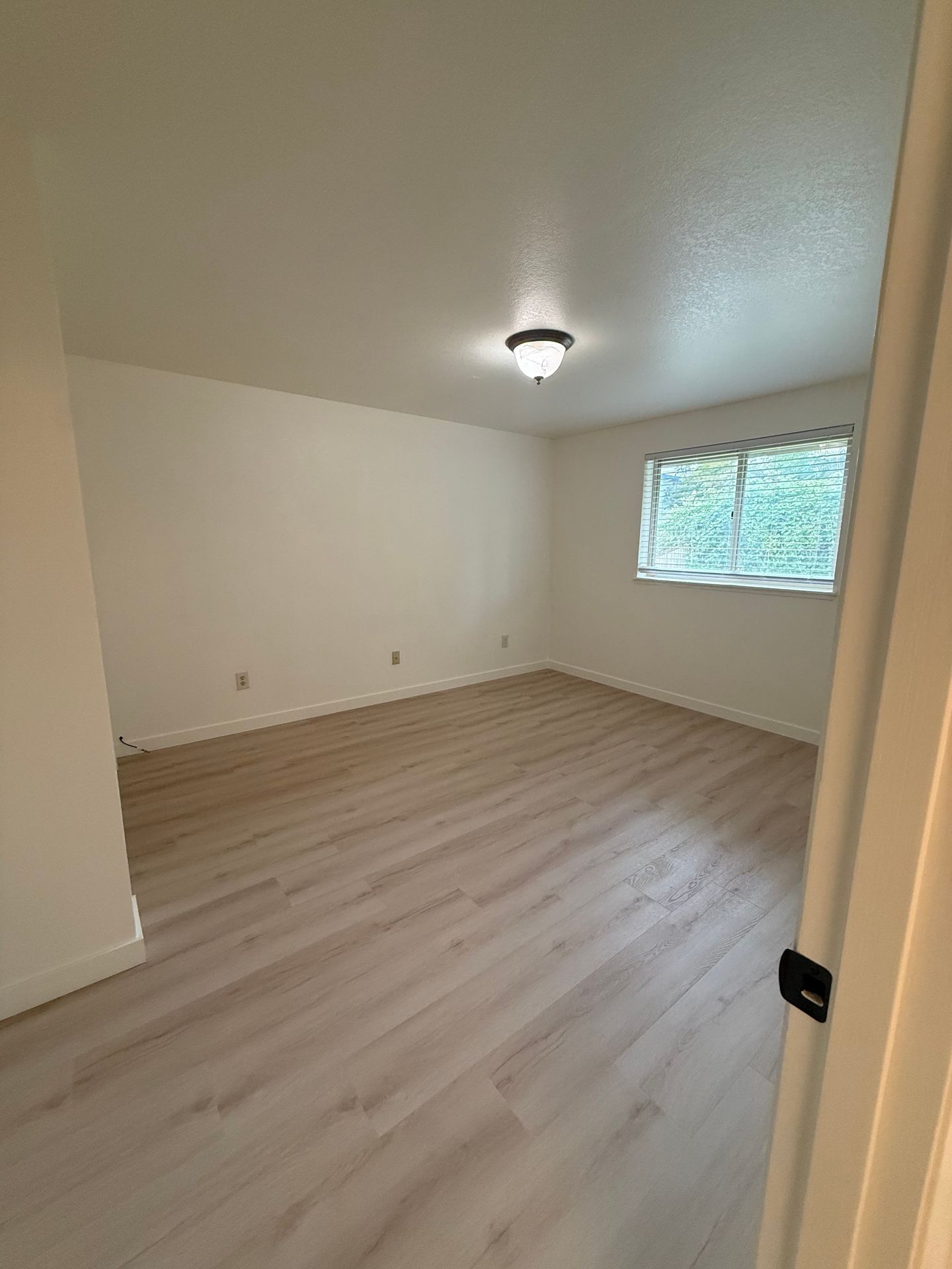 67th Ave NE 7511 12 of 12