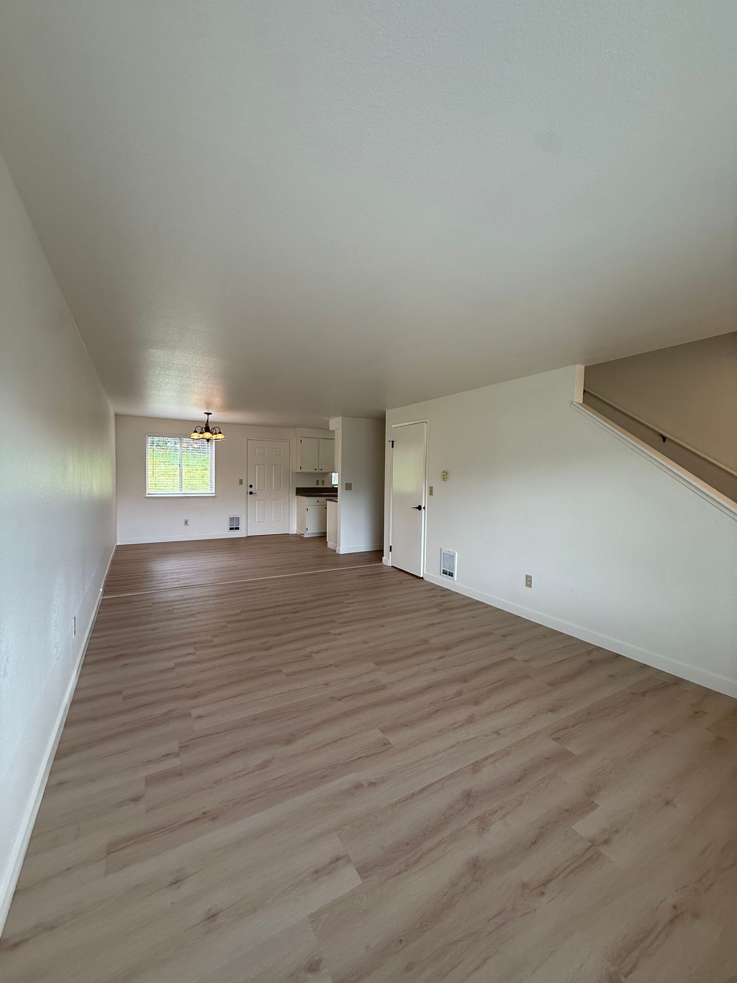 67th Ave NE 7511 3 of 12