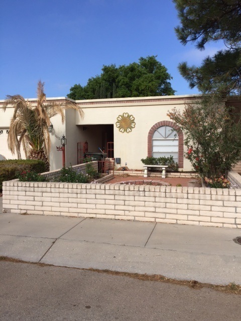 Carlsbad House: 1513 Desert Willow
