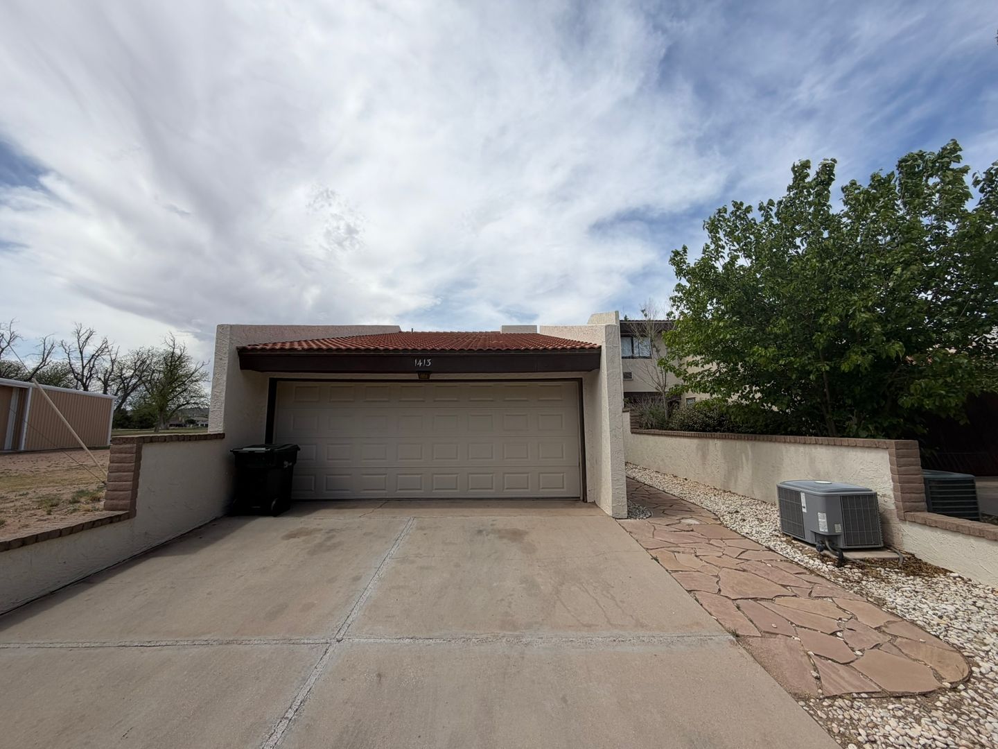 Carlsbad House: 1413 Desert Willow Dr