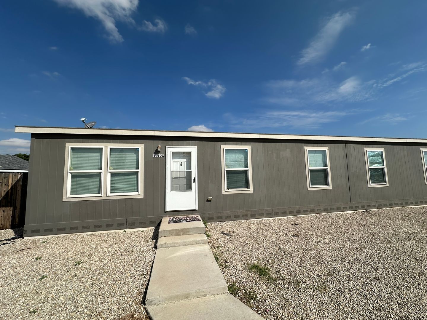 Carlsbad House: 1210 W Mermod