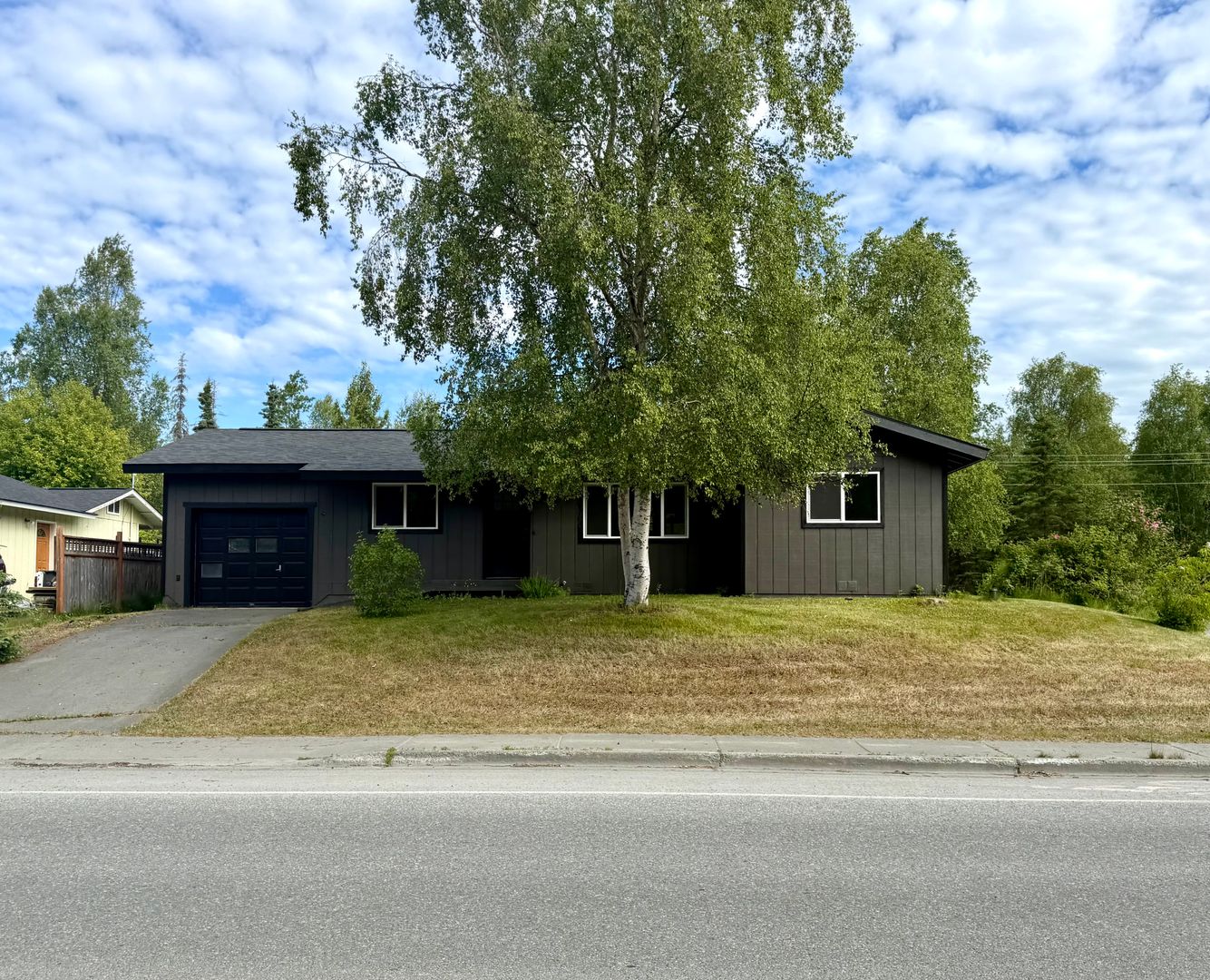 Soldotna House: 340 S Kobuk St