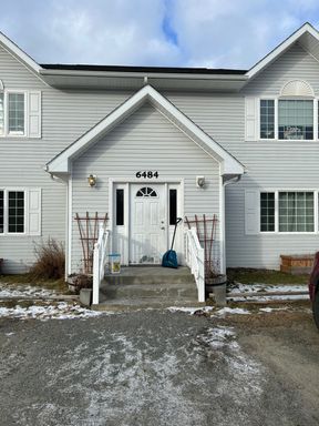 2 bed apartment with all new everything.