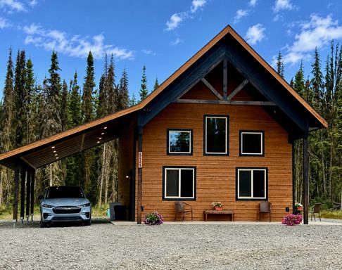 LIKE NEW SEASONAL RENTAL