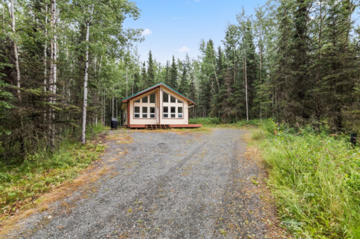 SEASONAL SOLDOTNA CABIN