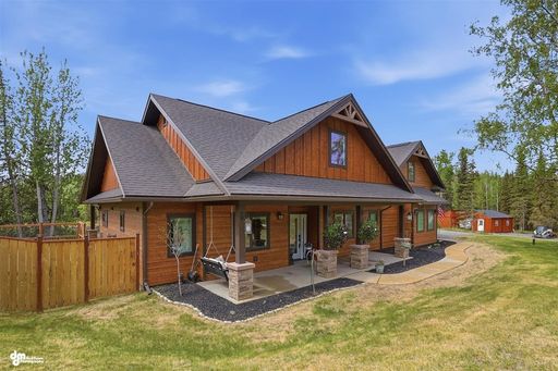 LONG TERM LUXURY RENTAL