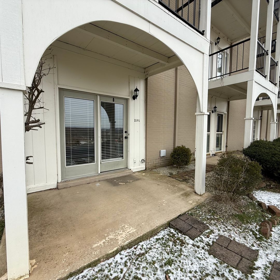 Knoxville House: 5709 Lyons View Pike