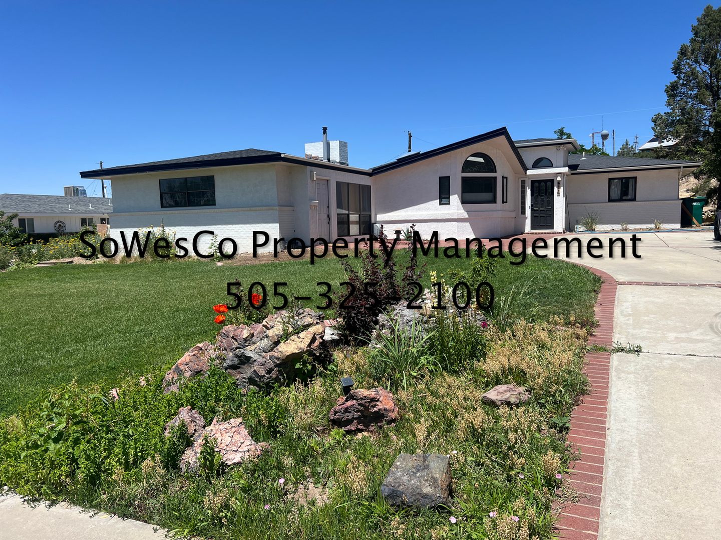 Farmington House: 208 E 38th St