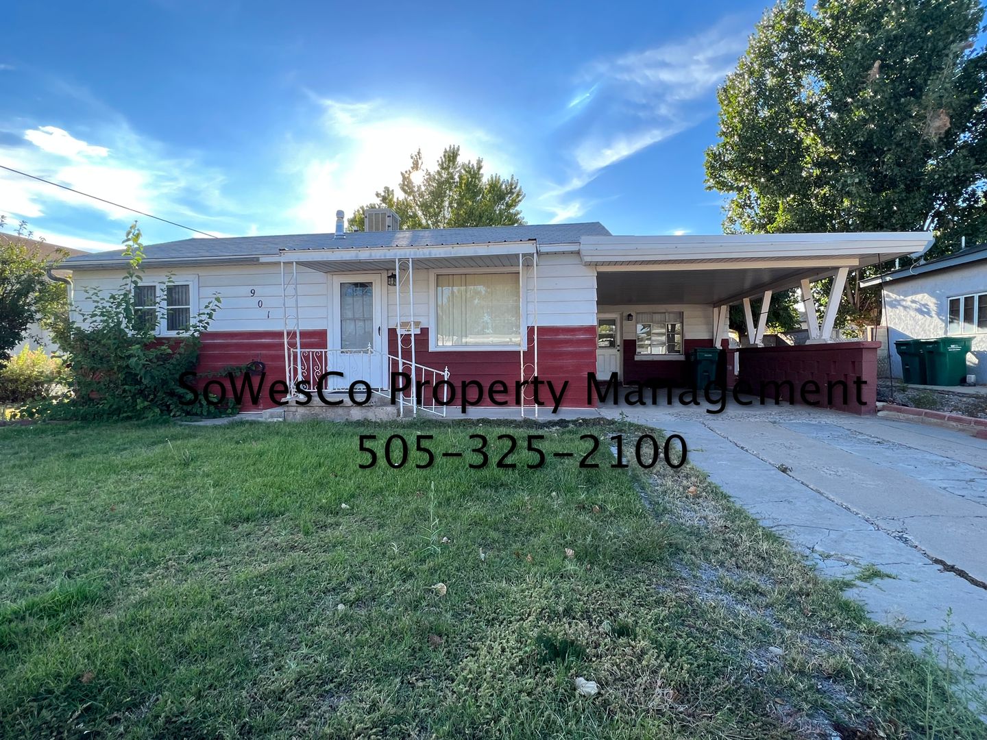 Farmington House: 901 N Buena Vista