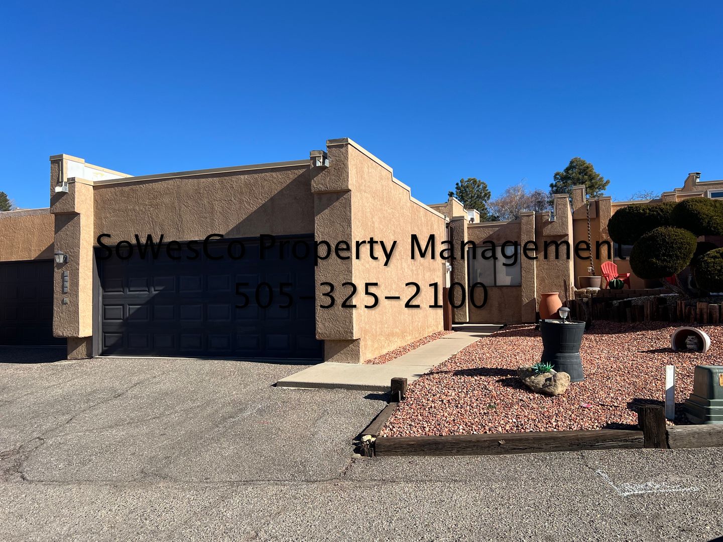 Farmington House: 3860 N Butler Ave #8