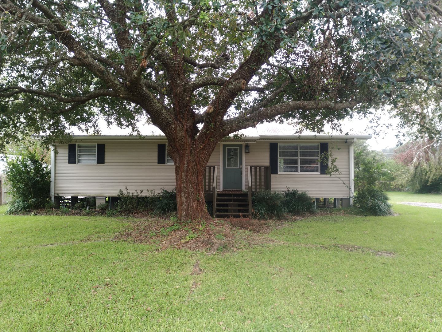 Deridder House: 368 Dees St.