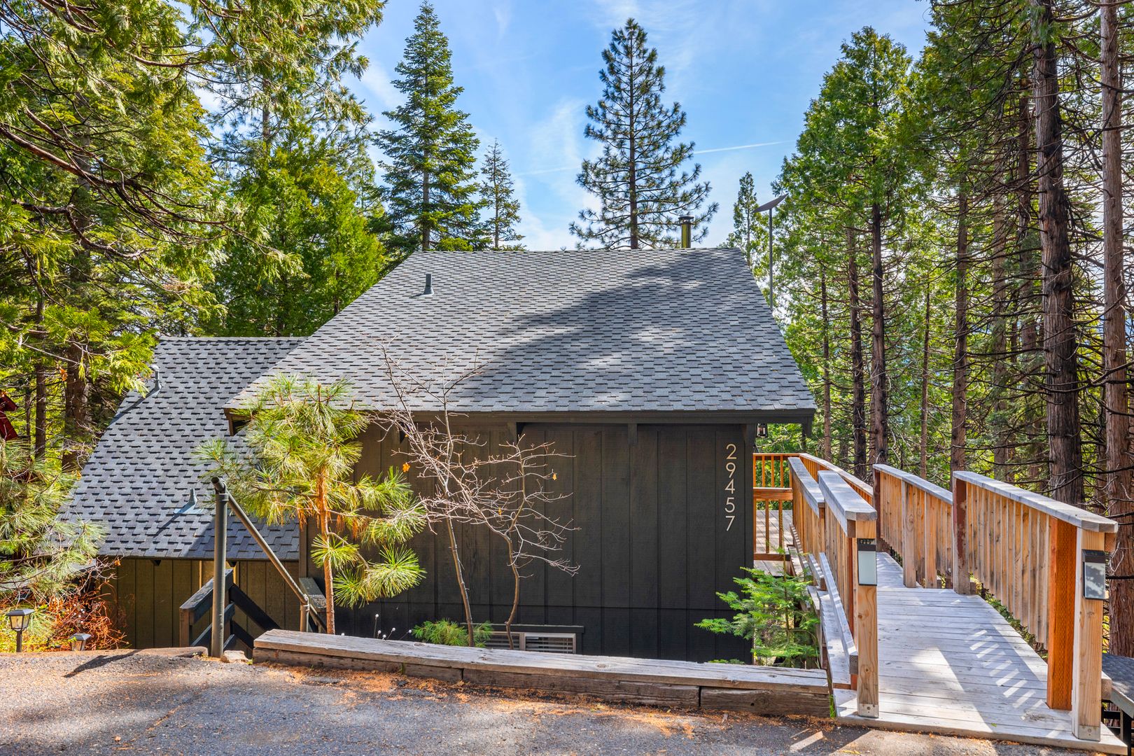 Cold Springs House: 29457 Old Mono Road
