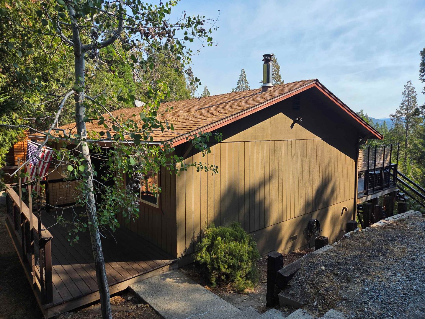 Twain Harte House: 22631 Confidence Rd.