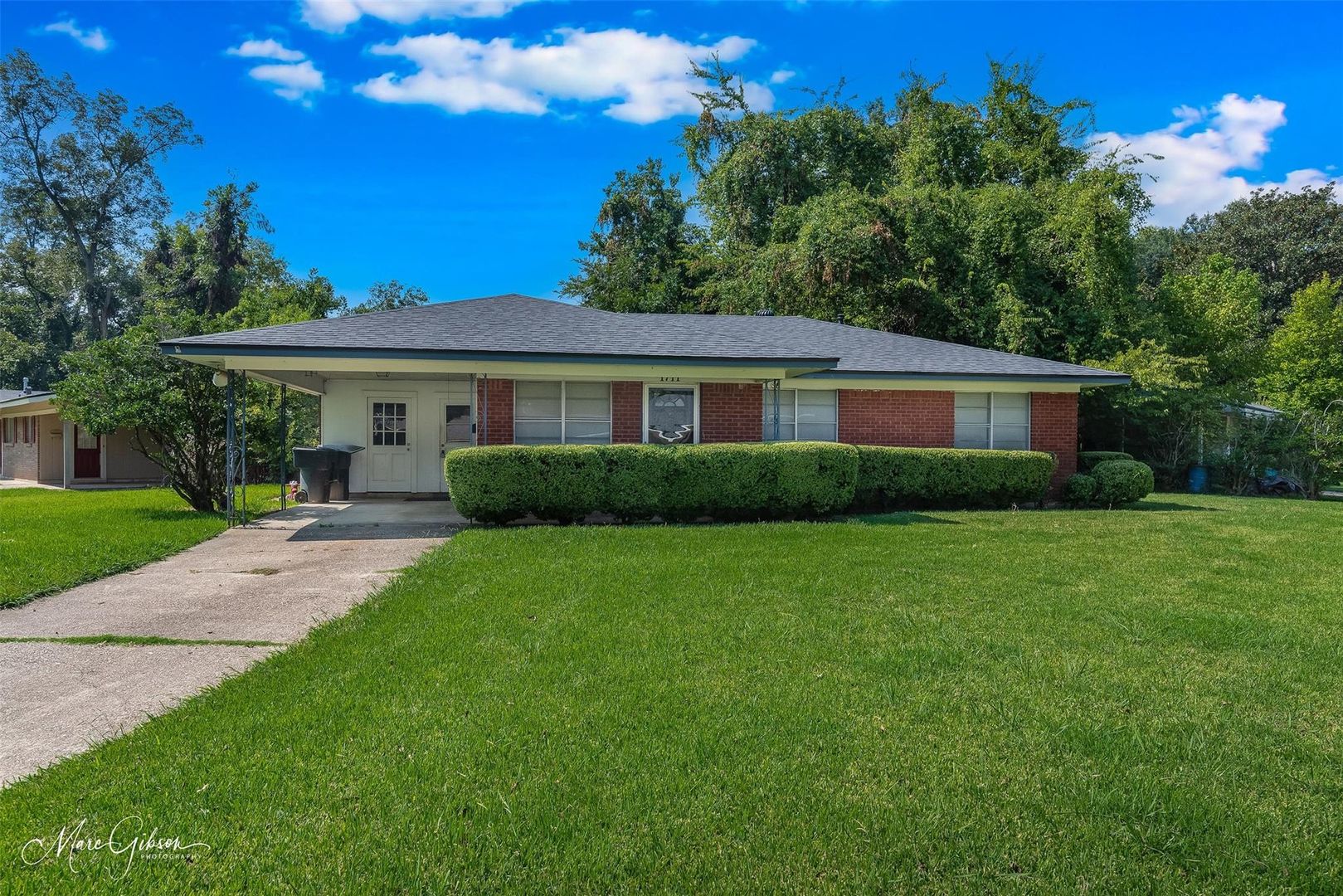 Bossier City House: 1711 Alison Ave