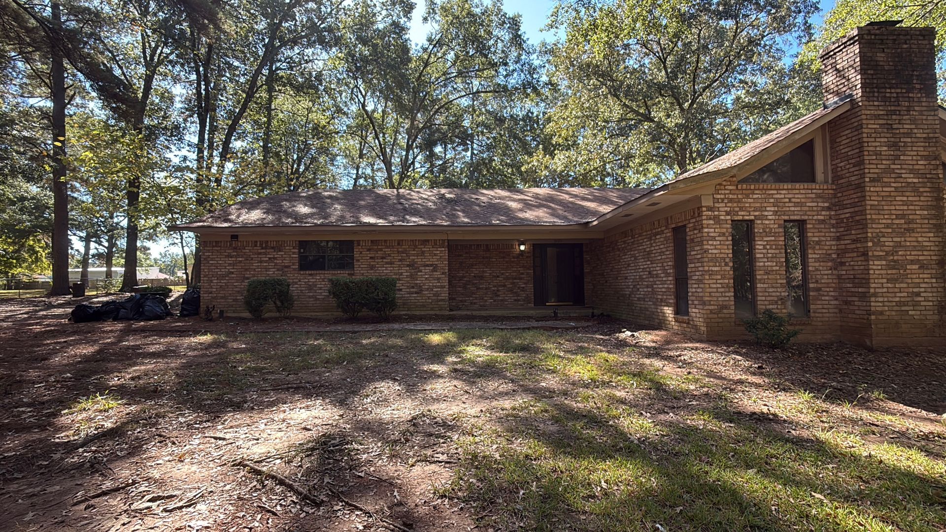 Greenwood House: 8429 Kelly Ln