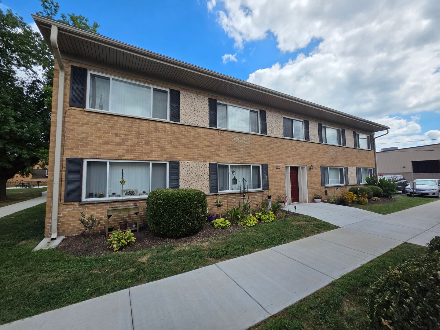 St. Louis Apartment: 9727 Pauline Pl