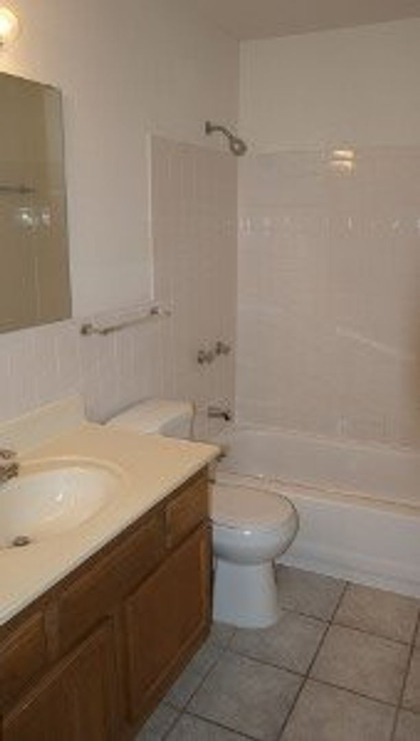 St. Louis Apartment: 11515 Gravois Road
