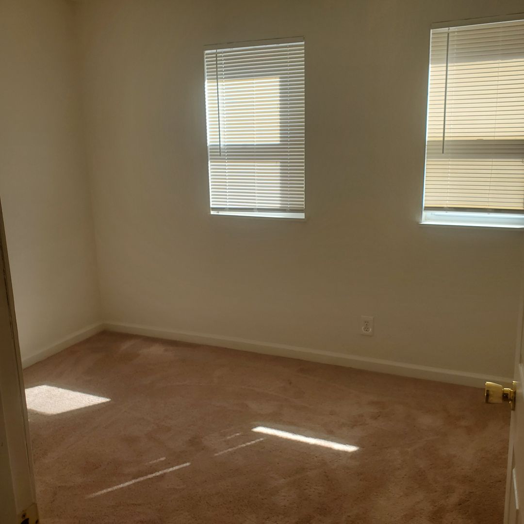 Arnold Apartment: 509 Potomac