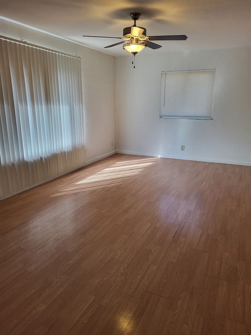 St. Louis Apartment: 5226 Lemay Ferry Rd
