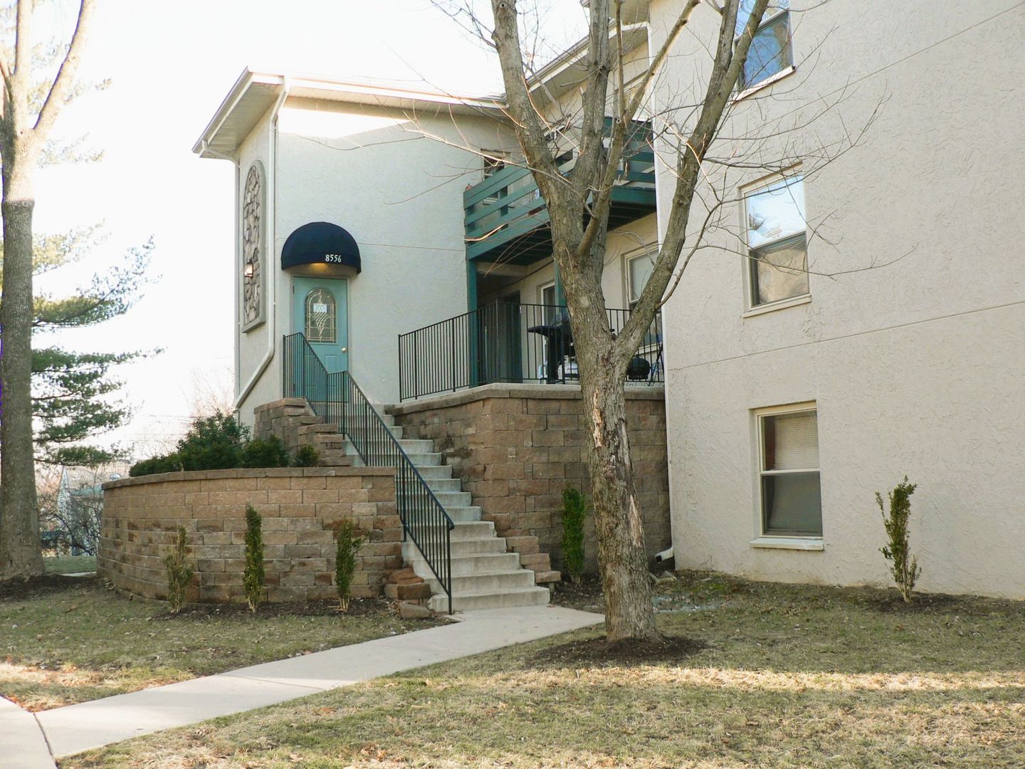 St Louis Apartment: 8530 Webshire Lane