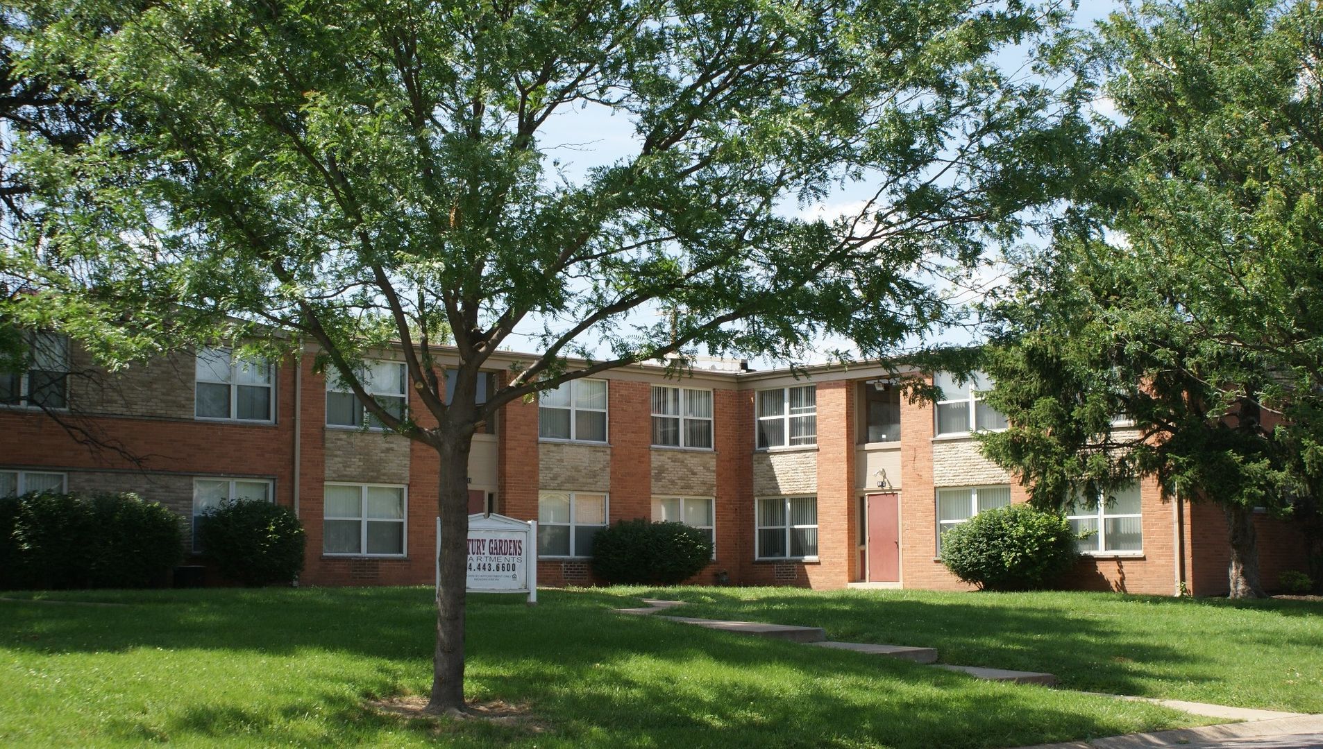 St. Louis Apartment: 1600  Page Industrial Blvd