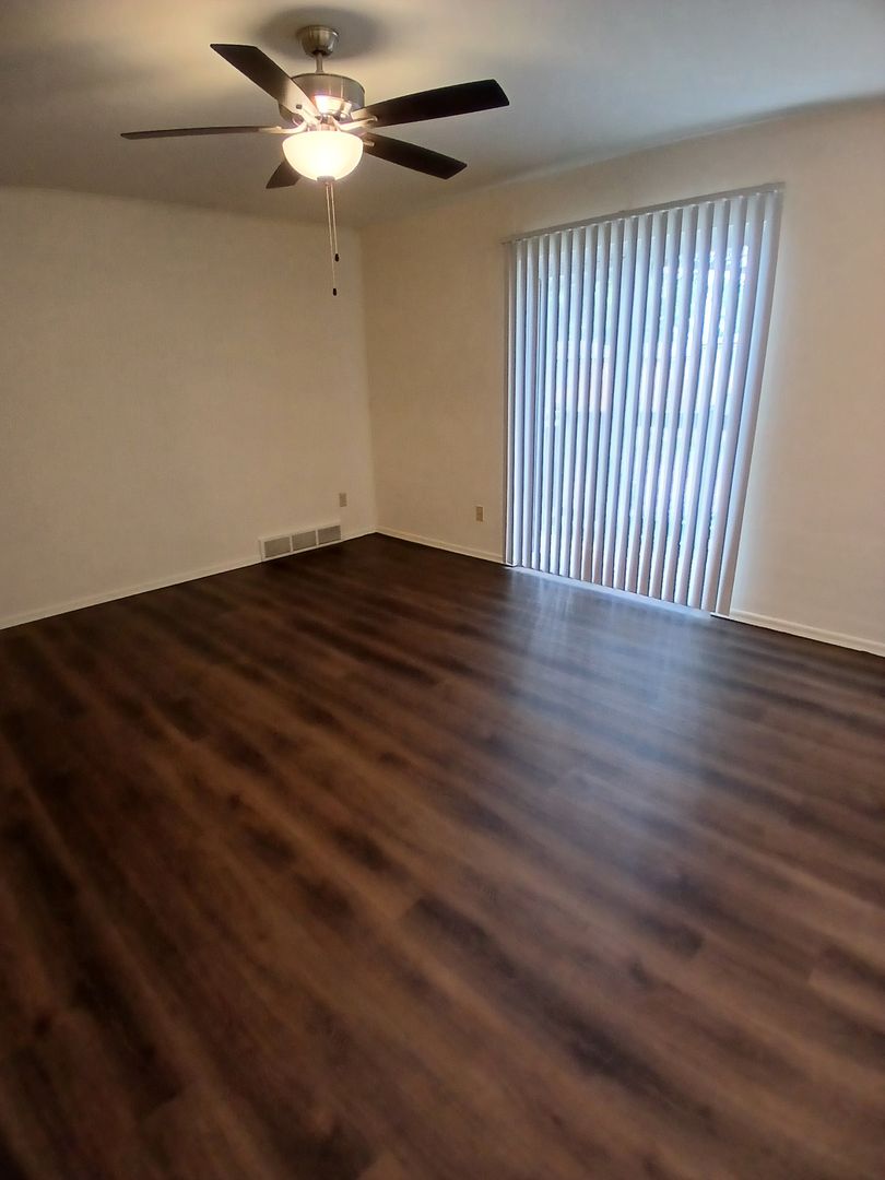 St Louis Apartment: 4080 Sir Bors