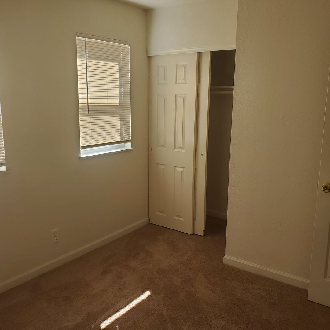 Arnold Apartment: 509 Potomac
