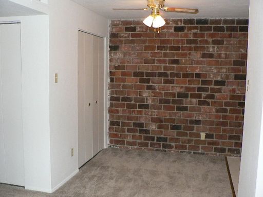 1bd / 1 bath - 2nd Floor – photo 1