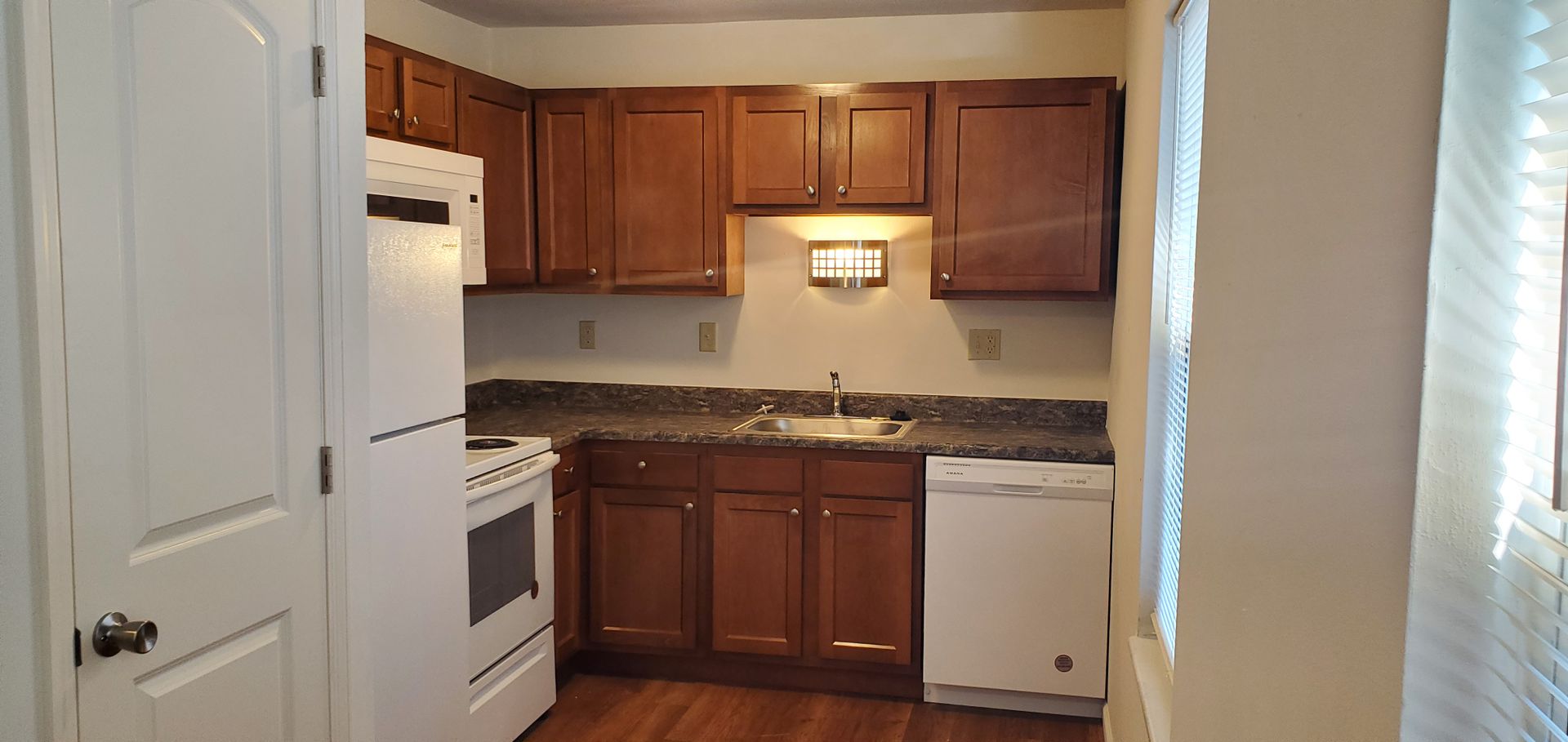 Fenton Apartment: 684 South Old Highway 141