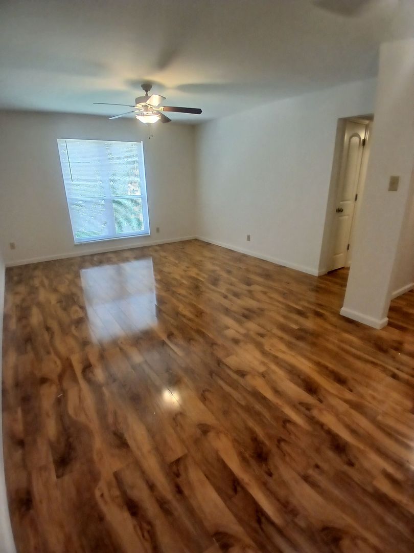 St. Louis Apartment: 11515 Gravois Road