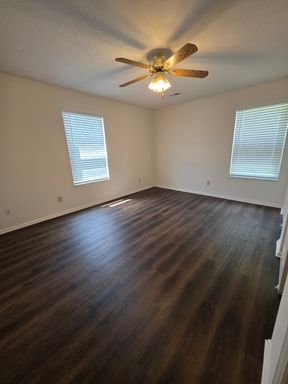 2 Bed 2 Bath 1100 sq. ft. Apartment (2nd Floor)