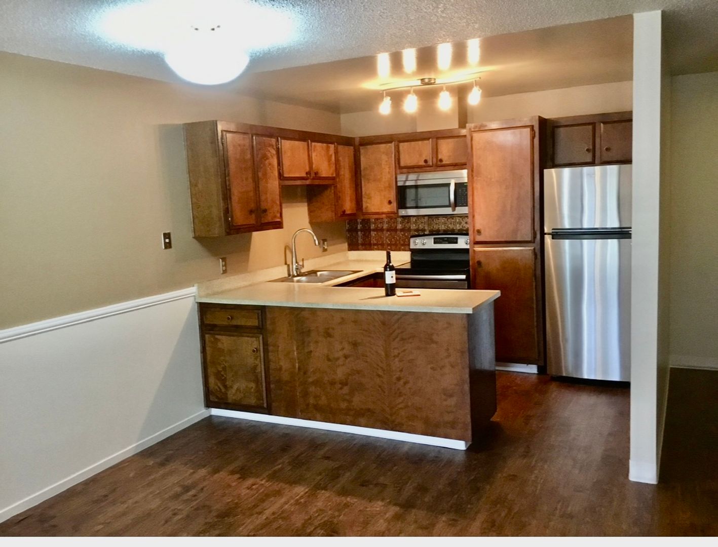 Sacramento Apartment: 2215 9th Street