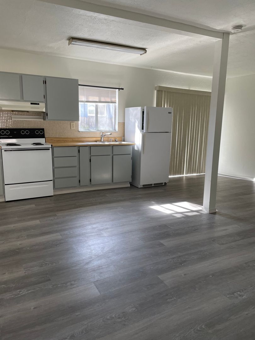 Medford Apartment: 543 Ivy Street