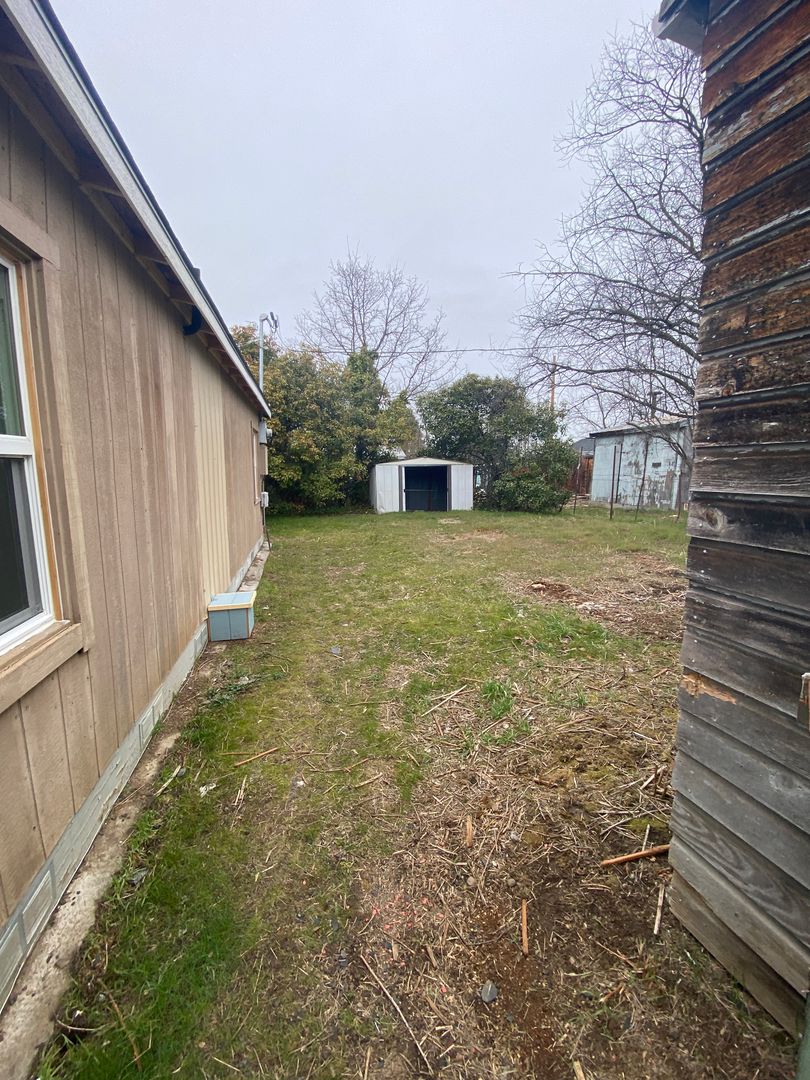 Medford Apartment: 1808 Spring Street