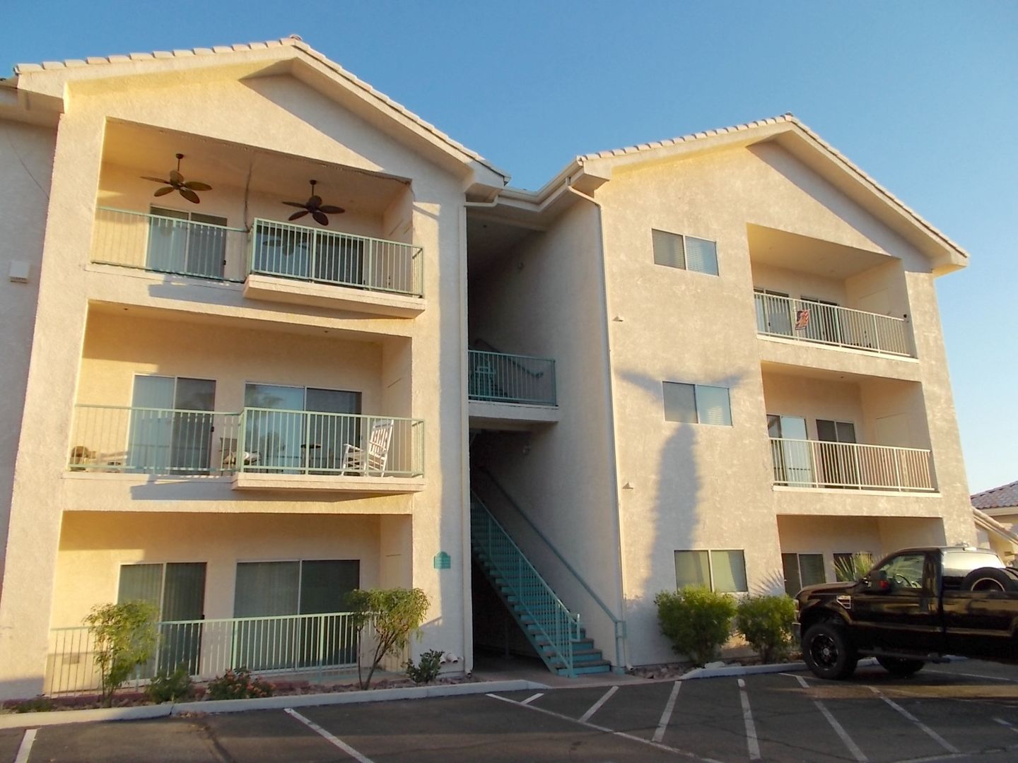 Laughlin Condo: 3550 Bay Sands Dr. #2088
