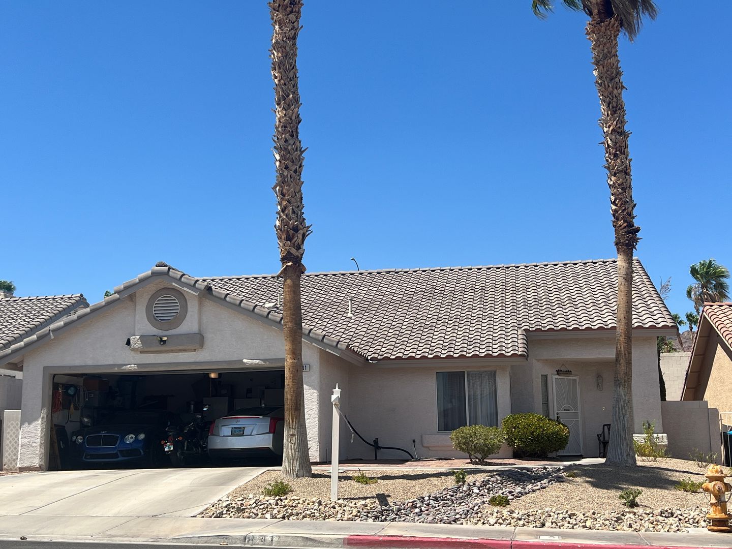 Henderson House: 841 Rusty Anchor Way