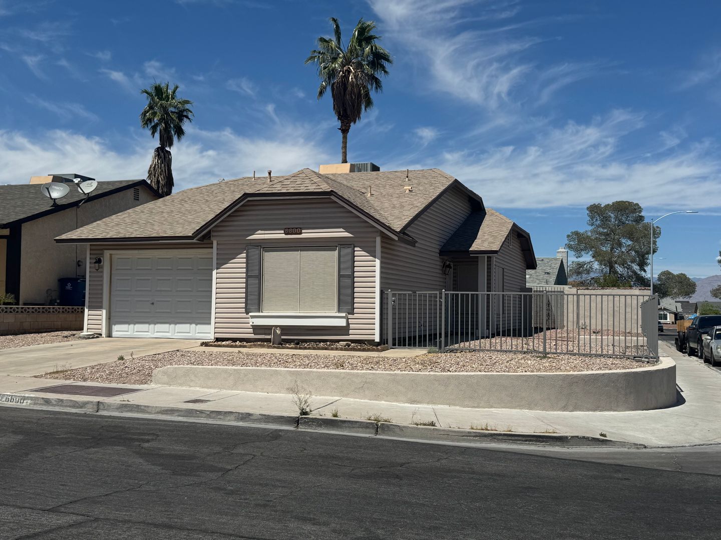 Las Vegas House: 6600 Escalon Dr
